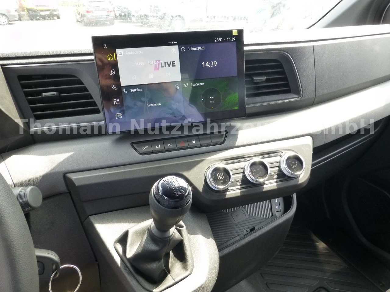 Carrinha de lona Renault NEW Master Pritsche Plane Schlafkabine: foto 19 Carrinha de lona Renault NEW Master Pritsche Plane Schlafkabine: foto 19