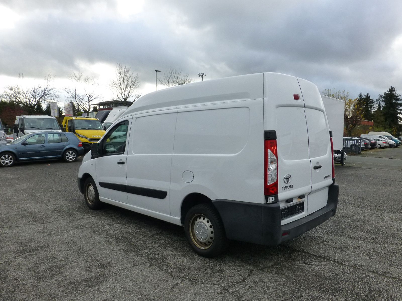 Toyota PROACE 2.0d L2H2 Klima Standheizung - Furgão compacto: foto 4 Toyota PROACE 2.0d L2H2 Klima Standheizung - Furgão compacto: foto 4