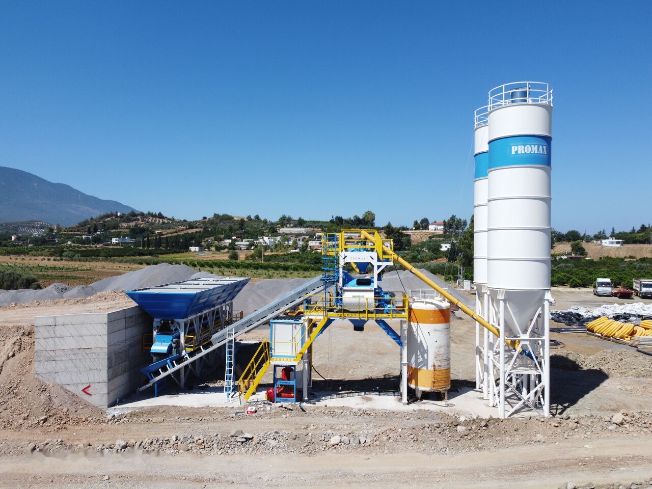 Promax Compact Concrete Batching Plant C100-TWN-LINE (100m3/h) - Central de betão: foto 2 Promax Compact Concrete Batching Plant C100-TWN-LINE (100m3/h) - Central de betão: foto 2
