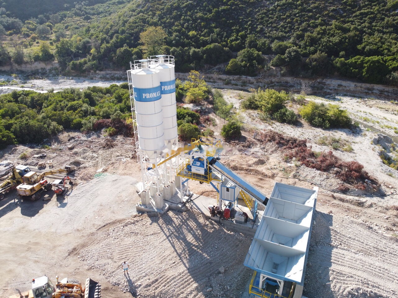 Promax Compact Concrete Batching Plant C100-TWN-LINE (100m3/h) - Central de betão: foto 3 Promax Compact Concrete Batching Plant C100-TWN-LINE (100m3/h) - Central de betão: foto 3