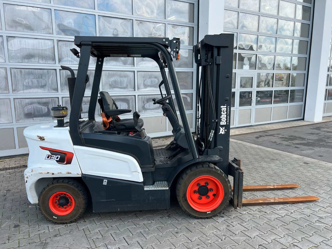 Bobcat D30NXS / nur 482h! / 12.2023 / SS - Empilhador elétrico: foto 3 Bobcat D30NXS / nur 482h! / 12.2023 / SS - Empilhador elétrico: foto 3
