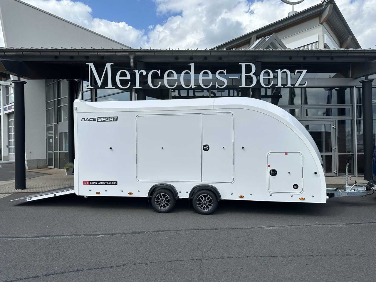 Brian James Race Sport Länge: 5,03 m / 3.000 kg - Reboque transporte de veículos: foto 1 Brian James Race Sport Länge: 5,03 m / 3.000 kg - Reboque transporte de veículos: foto 1
