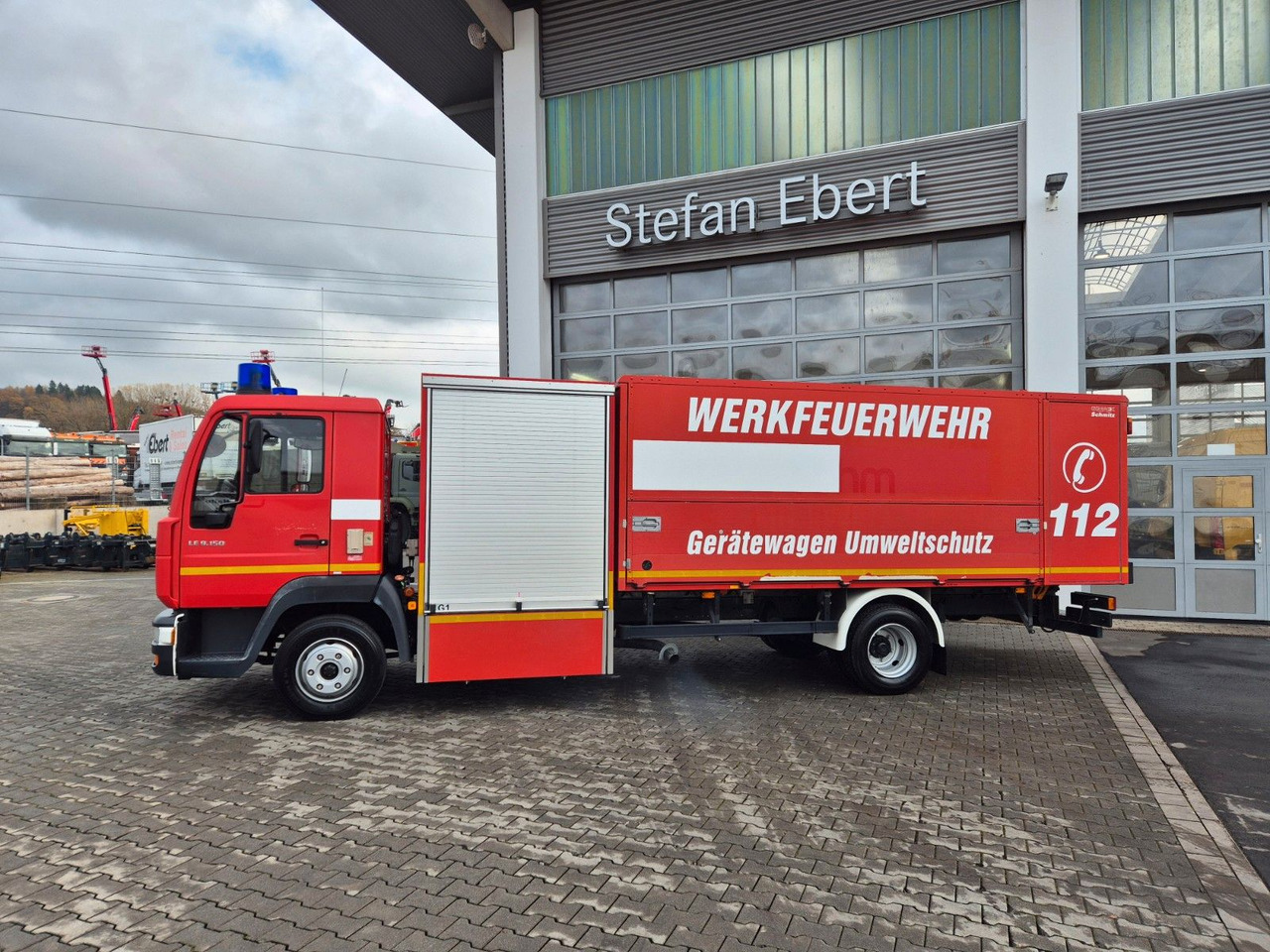 MAN LE 9.150 Feuerwehr Schmitz GW-6 Gerätewagen - Camião: foto 5 MAN LE 9.150 Feuerwehr Schmitz GW-6 Gerätewagen - Camião: foto 5