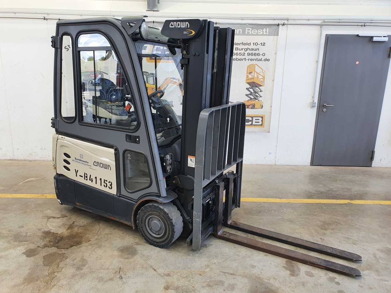 Crown SCT6020-1.3 /Triplex: 4.30m /Batterie 2020 - Empilhador elétrico: foto 1 Crown SCT6020-1.3 /Triplex: 4.30m /Batterie 2020 - Empilhador elétrico: foto 1