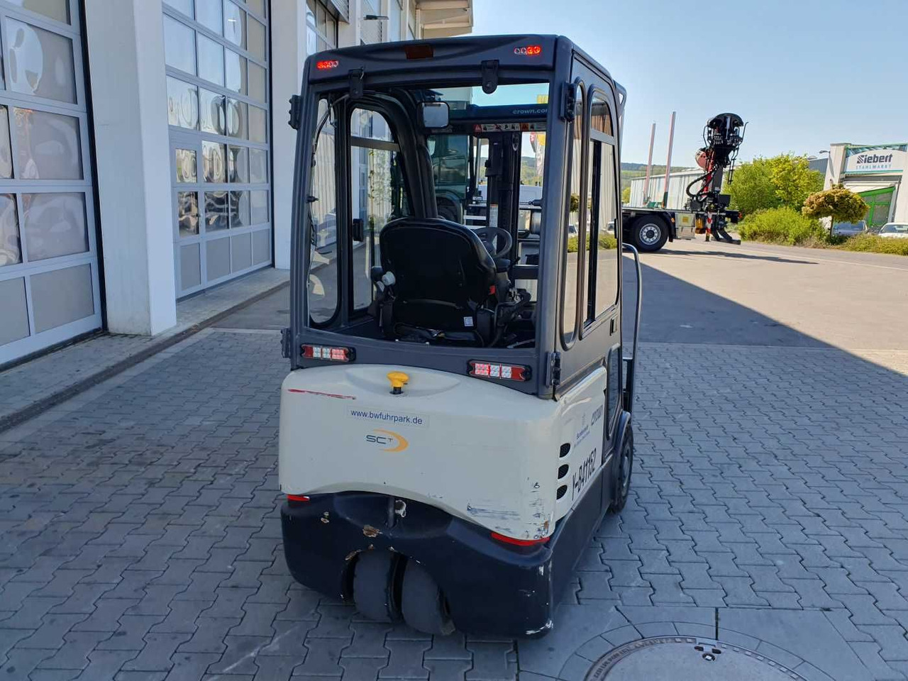 Crown SCT6020-1.3 /Triplex: 4.30m /Batterie 2020 - Empilhador elétrico: foto 4 Crown SCT6020-1.3 /Triplex: 4.30m /Batterie 2020 - Empilhador elétrico: foto 4