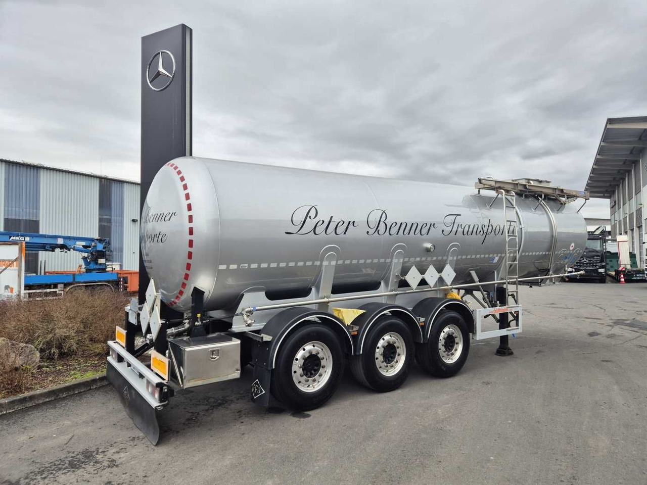 Feldbinder TSA 30.3 Gefahrgut ADR, 1 Kammer 30.000 Liter - Semi-reboque cisterna: foto 3 Feldbinder TSA 30.3 Gefahrgut ADR, 1 Kammer 30.000 Liter - Semi-reboque cisterna: foto 3