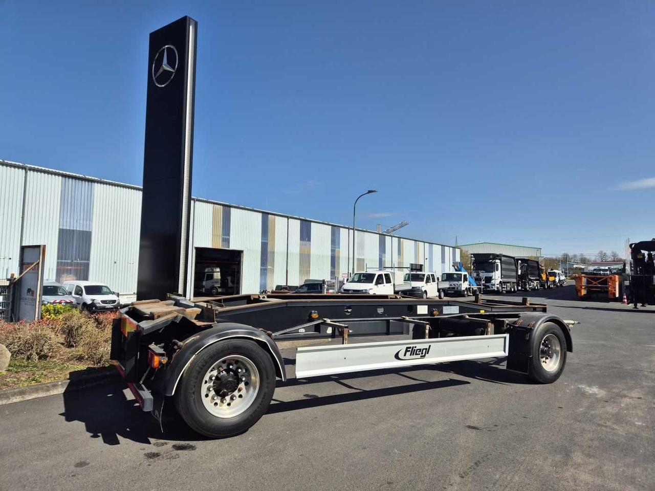 Fliegl ZPS180 Abroll-Container Tropper Pellet-Silo 22m³ Fliegl ZPS180 Abroll-Container Tropper Pellet-Silo 22m³ - Reboque ampliroll/ Multibenne: foto 4 Fliegl ZPS180 Abroll-Container Tropper Pellet-Silo 22m³ Fliegl ZPS180 Abroll-Container Tropper Pellet-Silo 22m³ - Reboque ampliroll/ Multibenne: foto 4