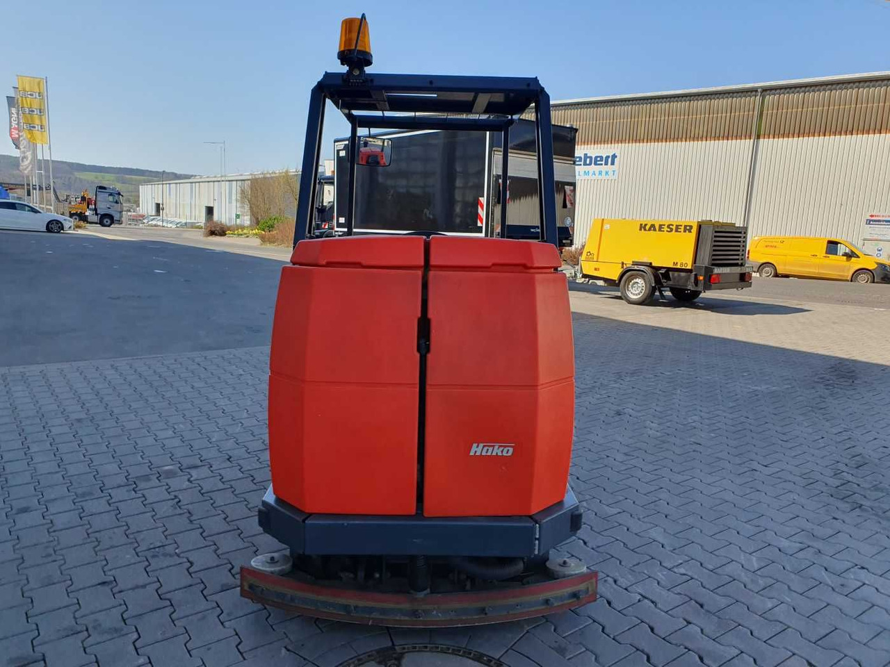 Hakomatic B 1100 / nur 704h! / 2006 - Lavadora aspiradora de pavimentos: foto 5 Hakomatic B 1100 / nur 704h! / 2006 - Lavadora aspiradora de pavimentos: foto 5