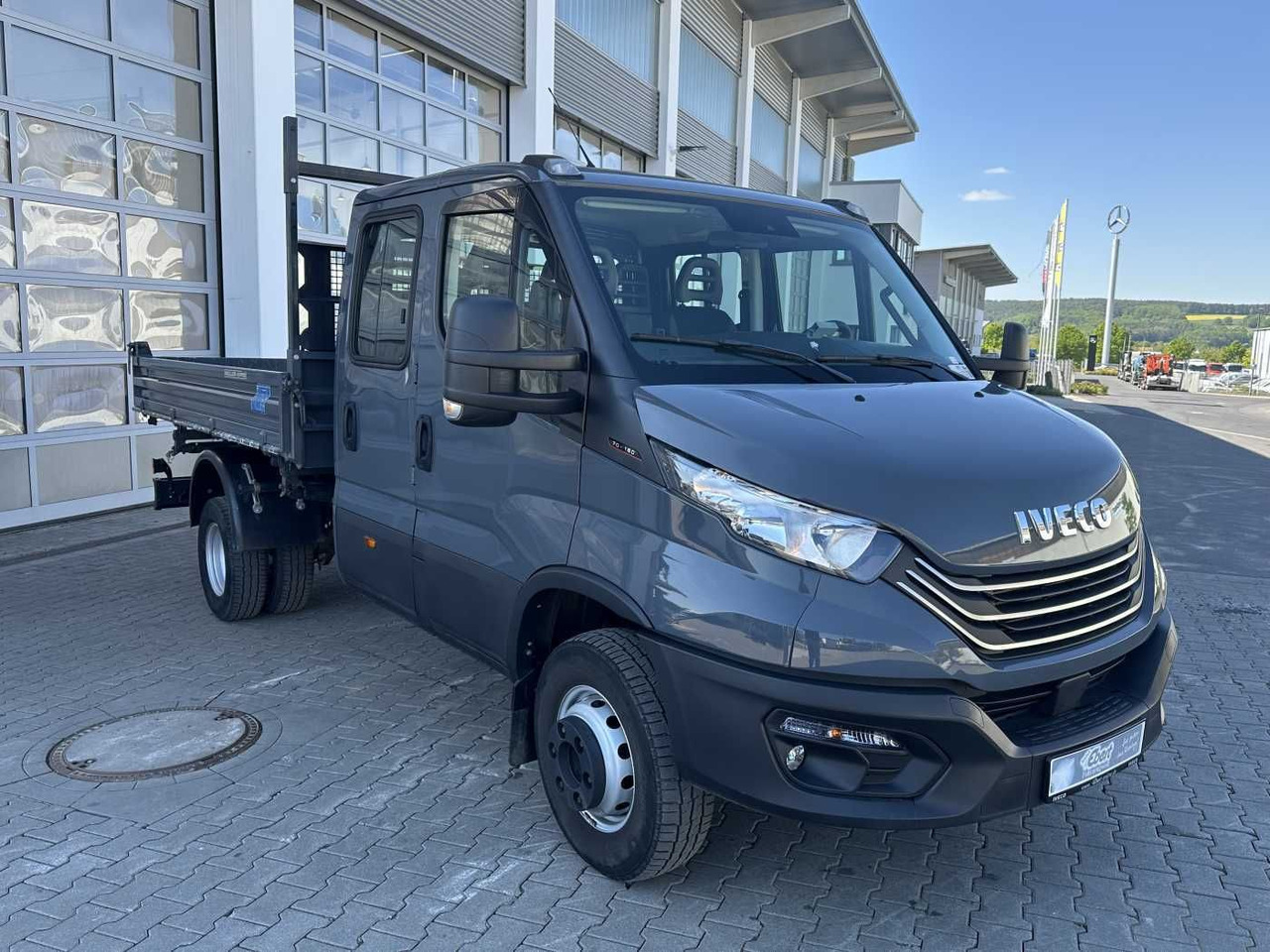 Iveco 70C18H Meiller 3-S.Kipper *R.3750mm*7Sitze*AHK* - Carrinha basculante: foto 3 Iveco 70C18H Meiller 3-S.Kipper *R.3750mm*7Sitze*AHK* - Carrinha basculante: foto 3