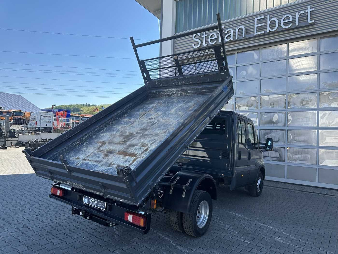 Iveco 70C18H Meiller 3-S.Kipper *R.3750mm*7Sitze*AHK* - Carrinha basculante: foto 4 Iveco 70C18H Meiller 3-S.Kipper *R.3750mm*7Sitze*AHK* - Carrinha basculante: foto 4