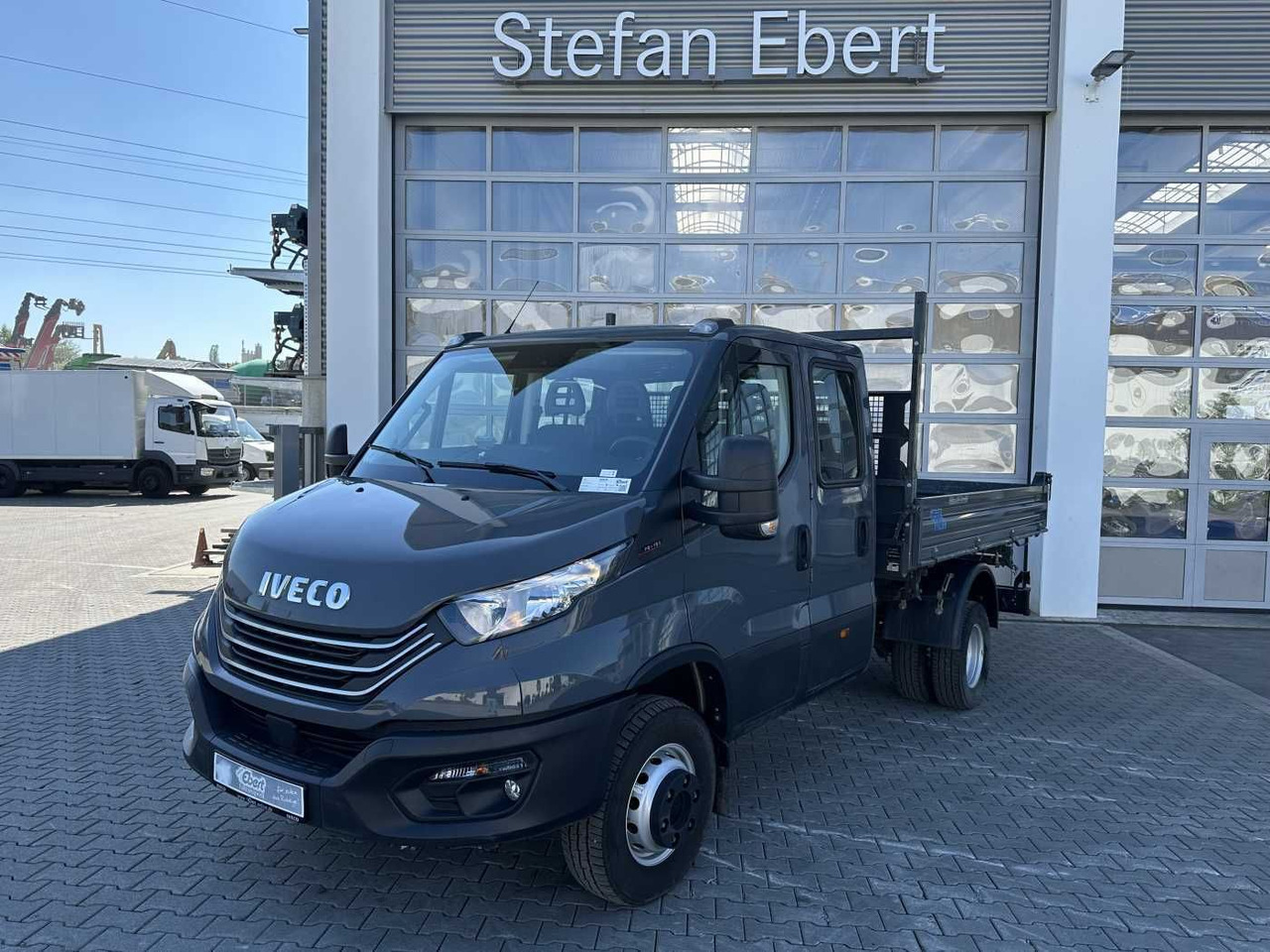 Iveco 70C18H Meiller 3-S.Kipper *R.3750mm*7Sitze*AHK* - Carrinha basculante: foto 1 Iveco 70C18H Meiller 3-S.Kipper *R.3750mm*7Sitze*AHK* - Carrinha basculante: foto 1