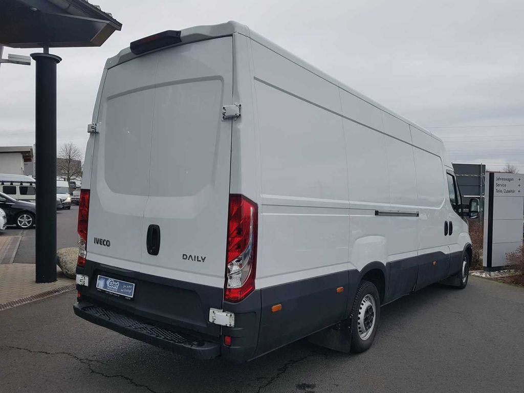 Iveco Daily 35 S 16 V *Klima*L4.100mm* Iveco Daily 35 S 16 V *Klima*L4.100mm* - Furgão: foto 4 Iveco Daily 35 S 16 V *Klima*L4.100mm* Iveco Daily 35 S 16 V *Klima*L4.100mm* - Furgão: foto 4