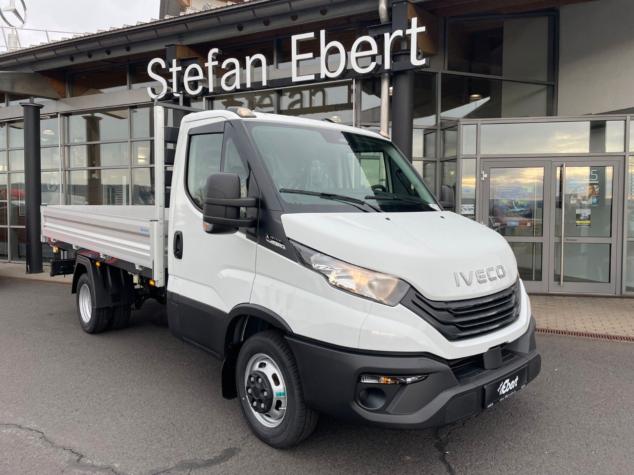Iveco Daily 35C14 A8 *R3.450mm*Automatik* 7x vorhanden - Carrinha basculante: foto 2 Iveco Daily 35C14 A8 *R3.450mm*Automatik* 7x vorhanden - Carrinha basculante: foto 2
