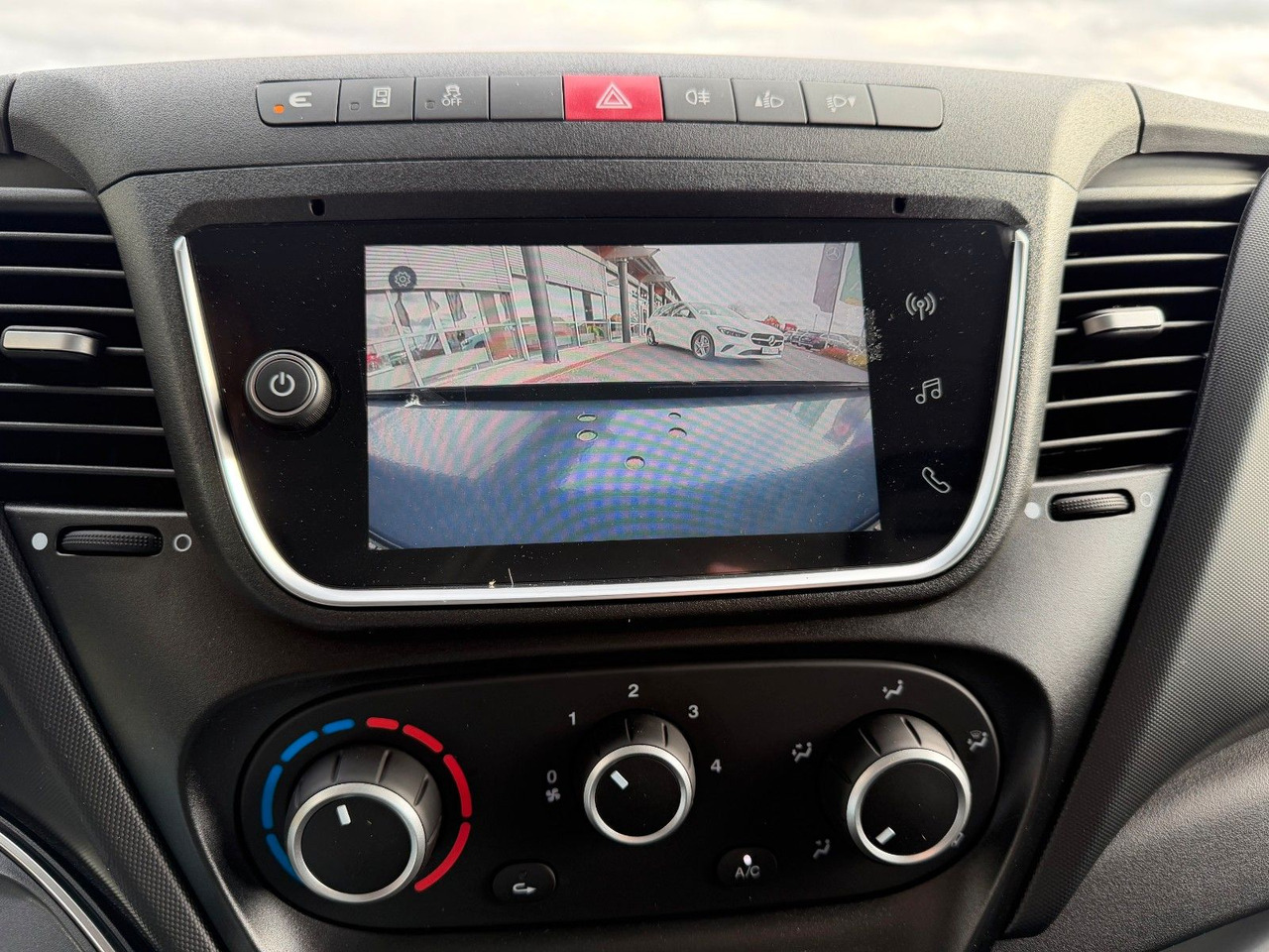 Carrinha basculante Iveco Daily 35S14 A8*R3.450mm*Automatik*Kamera*2Sitze*: foto 16