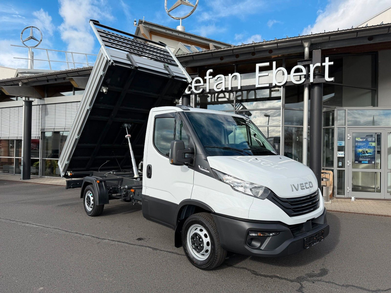 Iveco Daily 35S14 A8 *R3.450mm*Automatik*Klima* 4x - Carrinha basculante: foto 2 Iveco Daily 35S14 A8 *R3.450mm*Automatik*Klima* 4x - Carrinha basculante: foto 2