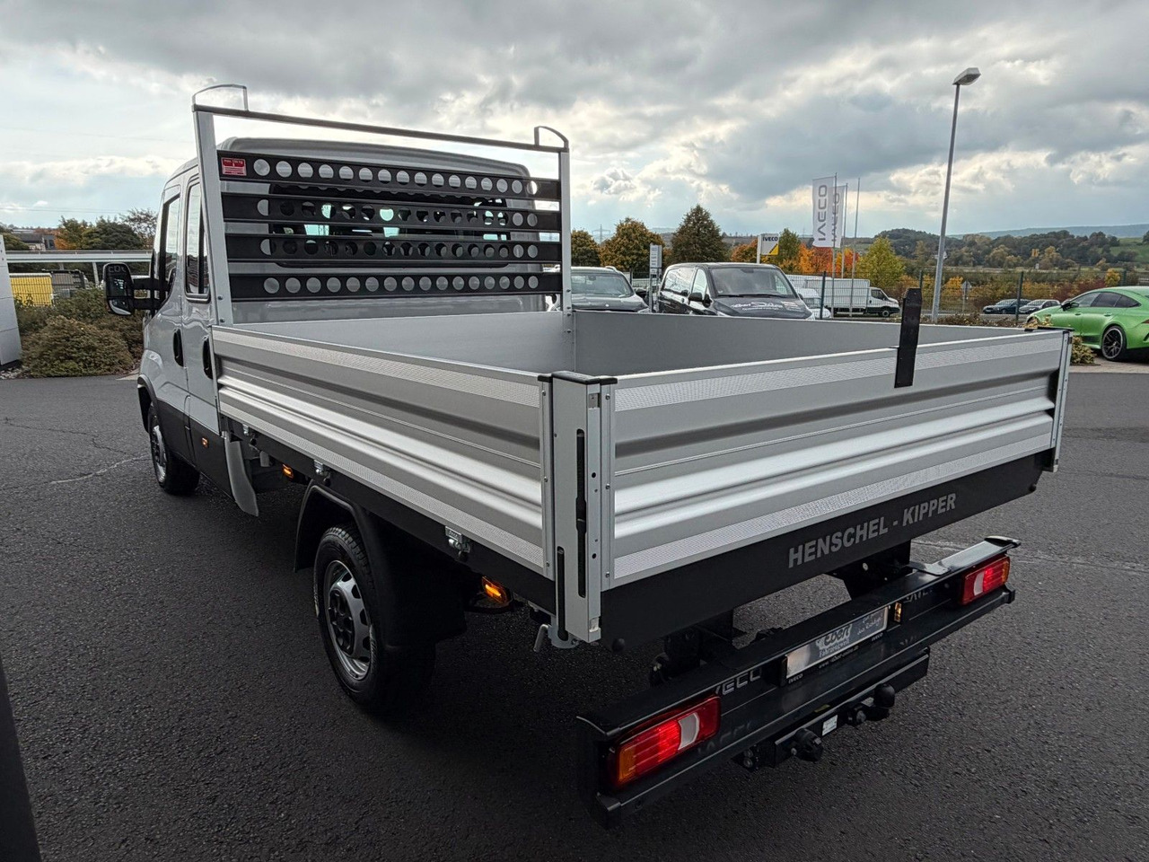 Iveco Daily 35S16 A8 *R.3450mm*Automatik*AHK*7-Sitze* - Carrinha basculante, Carrinha cabine dupla: foto 4 Iveco Daily 35S16 A8 *R.3450mm*Automatik*AHK*7-Sitze* - Carrinha basculante, Carrinha cabine dupla: foto 4