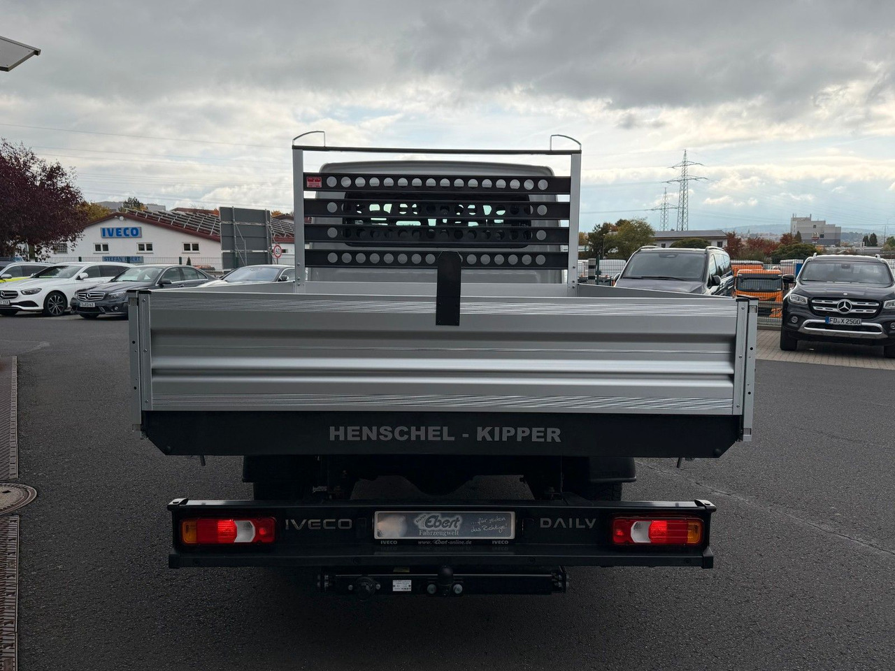 Iveco Daily 35S16 A8 *R.3450mm*Automatik*AHK*7-Sitze* - Carrinha basculante, Carrinha cabine dupla: foto 5 Iveco Daily 35S16 A8 *R.3450mm*Automatik*AHK*7-Sitze* - Carrinha basculante, Carrinha cabine dupla: foto 5