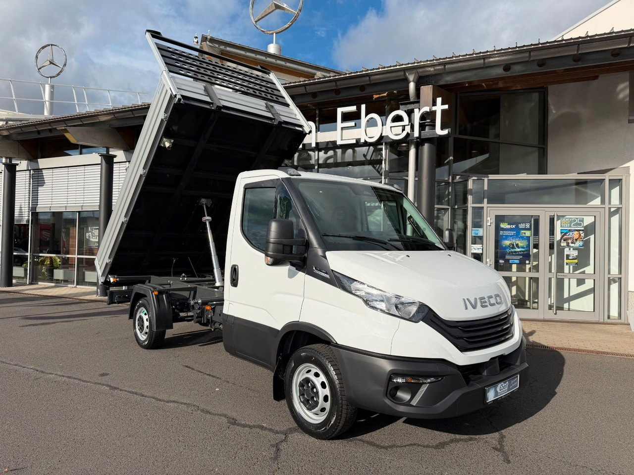 Iveco Daily 35S16 A8 *R3.450mm*Automatik*Klima* 3x - Carrinha basculante: foto 1 Iveco Daily 35S16 A8 *R3.450mm*Automatik*Klima* 3x - Carrinha basculante: foto 1