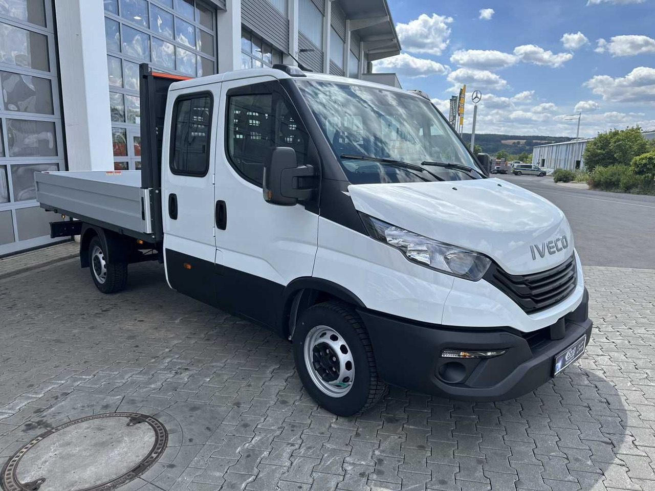 Iveco Daily 35S16 H 3.0L *R3.750mm*AHK*Automatik* 2x - Carrinha de caixa aberta: foto 3 Iveco Daily 35S16 H 3.0L *R3.750mm*AHK*Automatik* 2x - Carrinha de caixa aberta: foto 3
