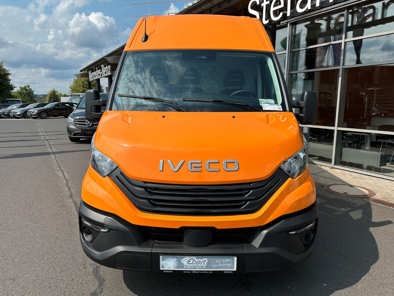 Iveco Daily 35S16 HA8 *R.3520mm*Neues Modell* - Furgão: foto 2 Iveco Daily 35S16 HA8 *R.3520mm*Neues Modell* - Furgão: foto 2