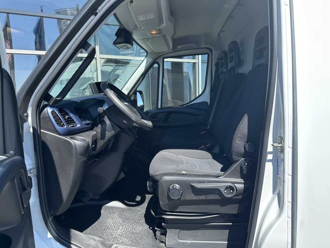 Furgão Iveco Daily 50C16 R4.100mm *AHK*Automatik*Ladekran*: foto 11