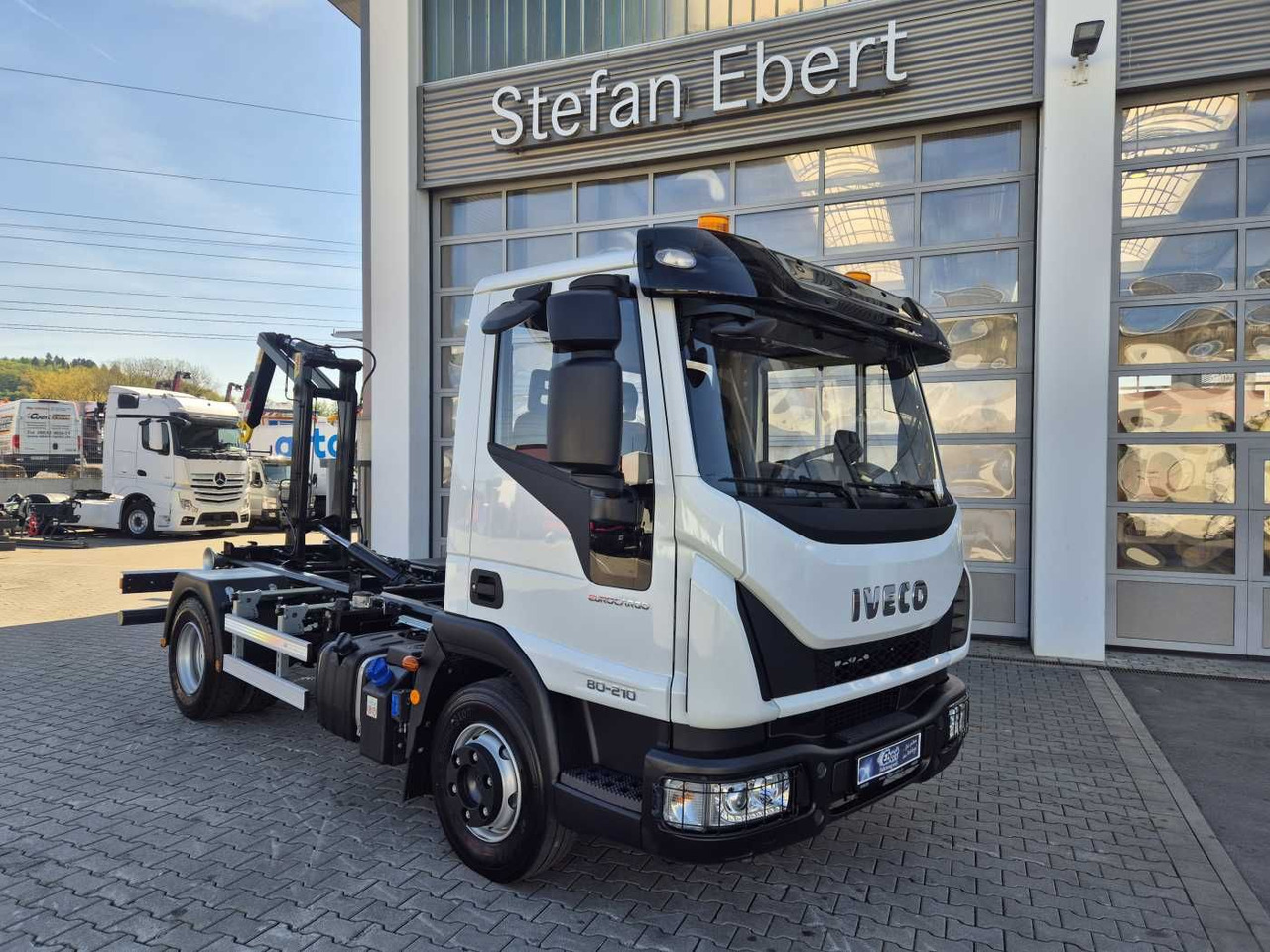 Iveco Eurocargo ML80E21K 4x2 Hyva 05-32-K-DIN-BF 2xAHK - Camião polibenne: foto 1 Iveco Eurocargo ML80E21K 4x2 Hyva 05-32-K-DIN-BF 2xAHK - Camião polibenne: foto 1
