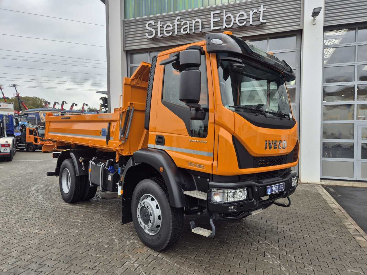 Iveco ML150E28W 4x4 Meiller Dreiseitenkipper 2xAHK - Camião basculante: foto 3 Iveco ML150E28W 4x4 Meiller Dreiseitenkipper 2xAHK - Camião basculante: foto 3