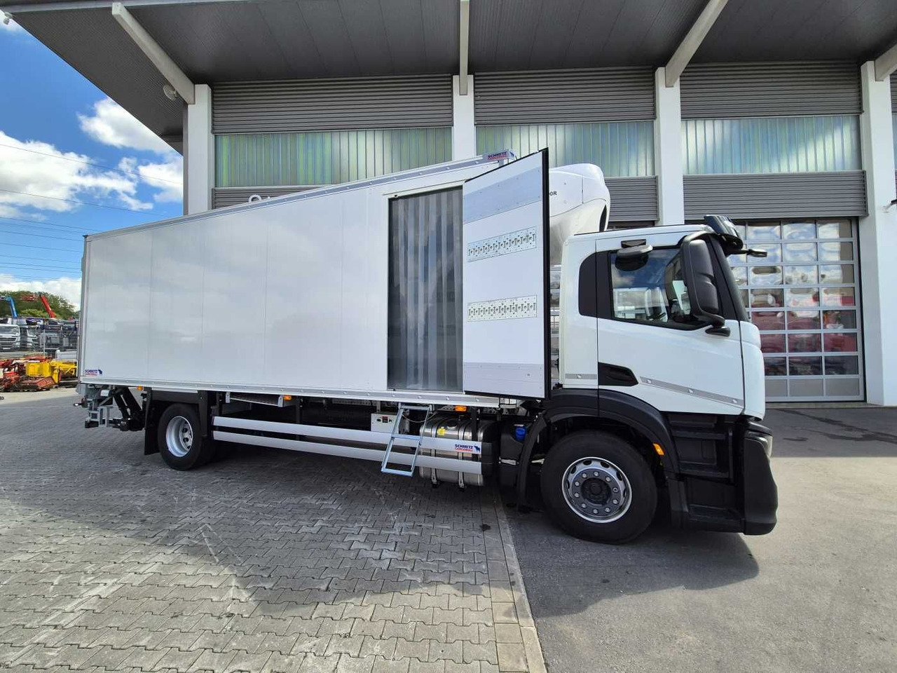 Iveco S-Way AD190S40/FP ThermoKing T-1000R LBW Tür AHK - Camião frigorífico: foto 4 Iveco S-Way AD190S40/FP ThermoKing T-1000R LBW Tür AHK - Camião frigorífico: foto 4