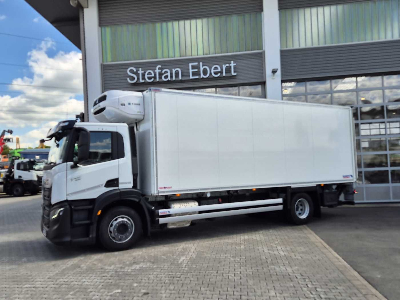 Iveco S-Way AD190S40/FP ThermoKing T-1000R LBW Tür AHK - Camião frigorífico: foto 3 Iveco S-Way AD190S40/FP ThermoKing T-1000R LBW Tür AHK - Camião frigorífico: foto 3