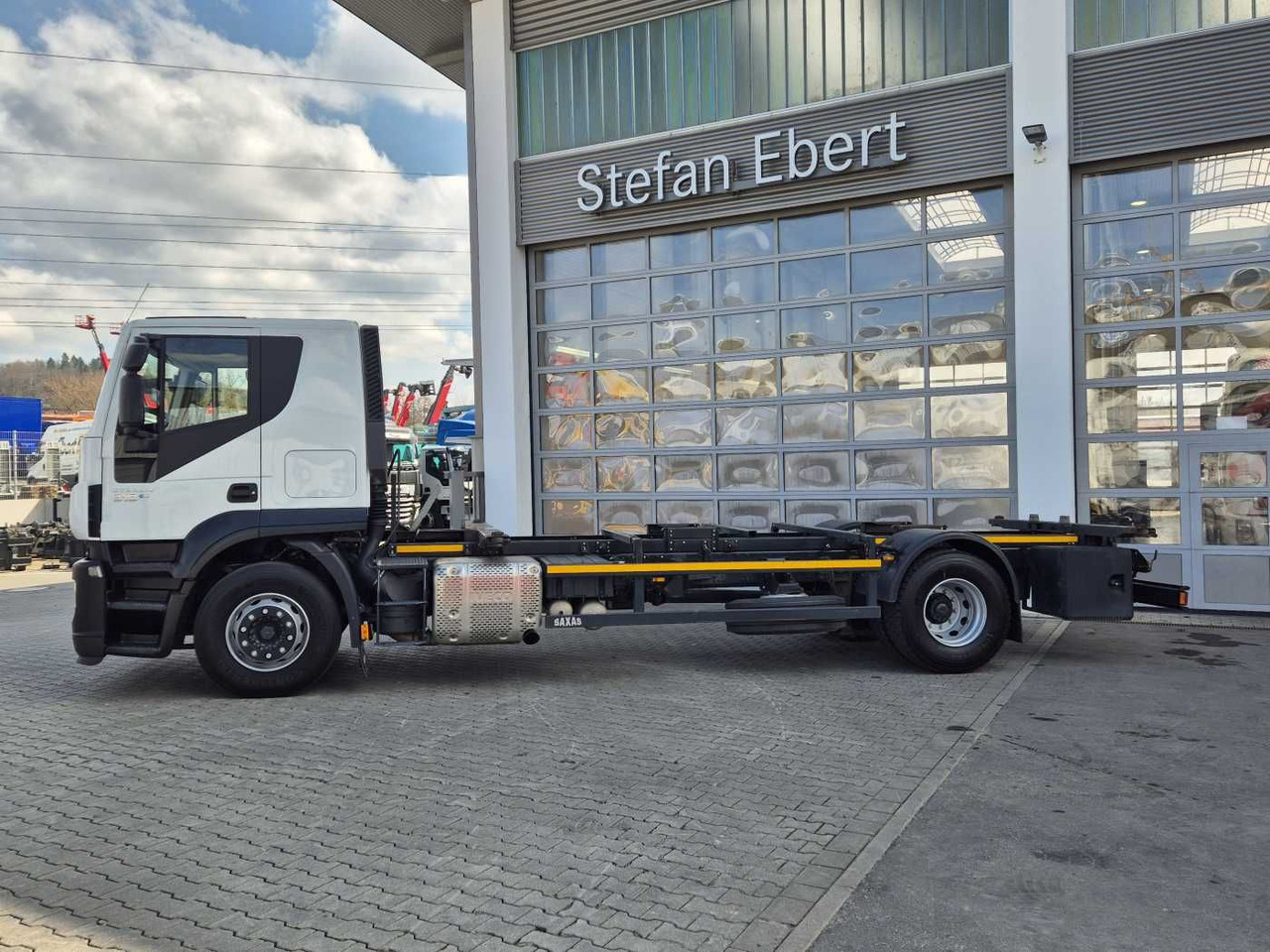 Iveco Stralis AT190S31/P BDF Klima Standh. AHK Bett - Camião transportador de contêineres/ Caixa móvel: foto 5 Iveco Stralis AT190S31/P BDF Klima Standh. AHK Bett - Camião transportador de contêineres/ Caixa móvel: foto 5