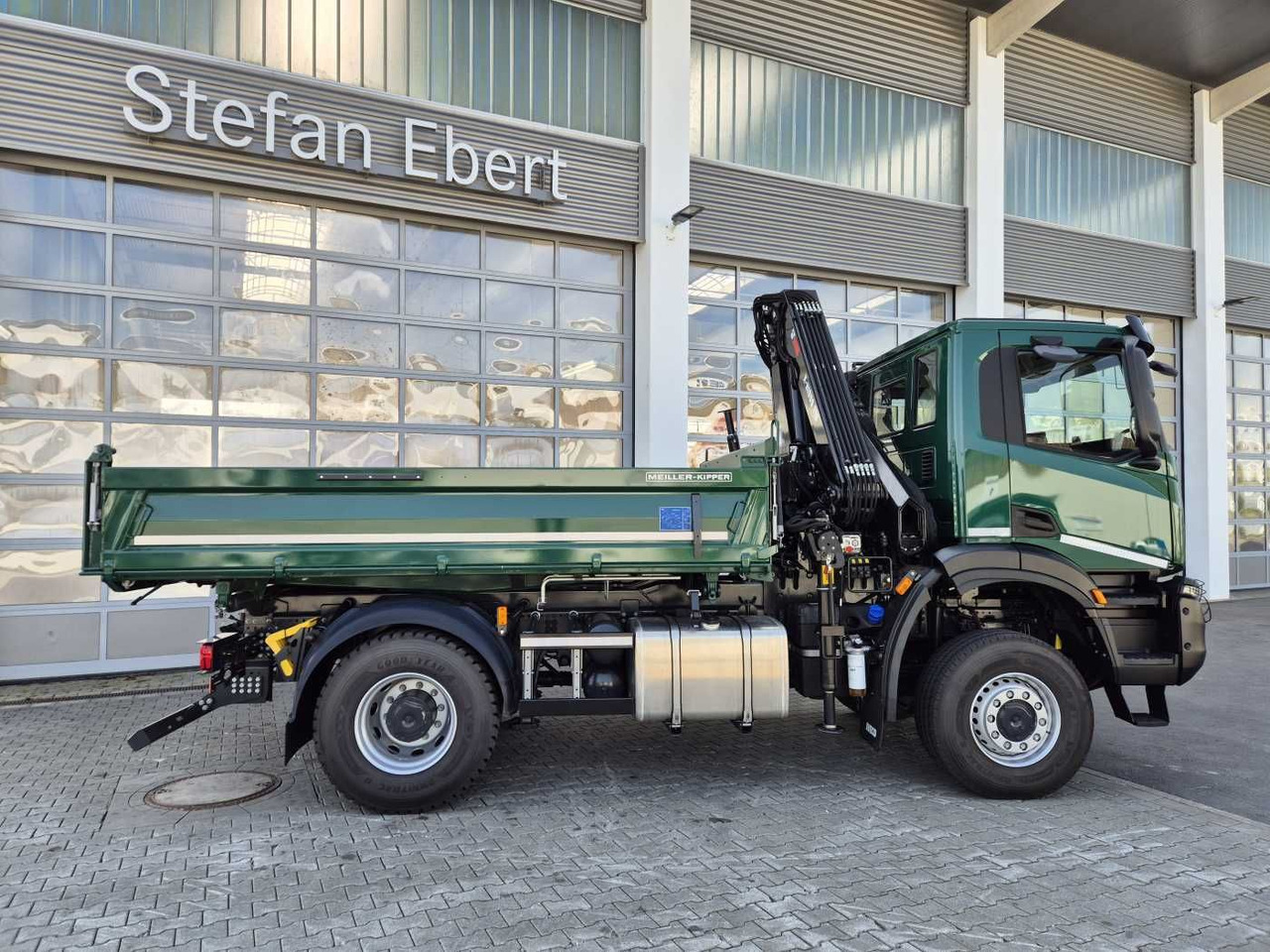 Iveco T-Way AD190T36W/P 4x4 HIAB X-HIDUO 118E-3 Funk - Camião basculante, Camião grua: foto 5 Iveco T-Way AD190T36W/P 4x4 HIAB X-HIDUO 118E-3 Funk - Camião basculante, Camião grua: foto 5