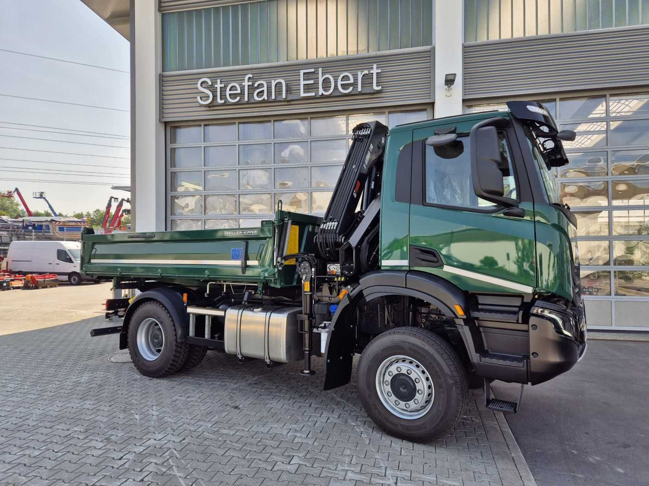 Iveco T-Way AD190T36W/P 4x4 HIAB X-HIDUO 118E-3 Funk - Camião basculante, Camião grua: foto 3 Iveco T-Way AD190T36W/P 4x4 HIAB X-HIDUO 118E-3 Funk - Camião basculante, Camião grua: foto 3