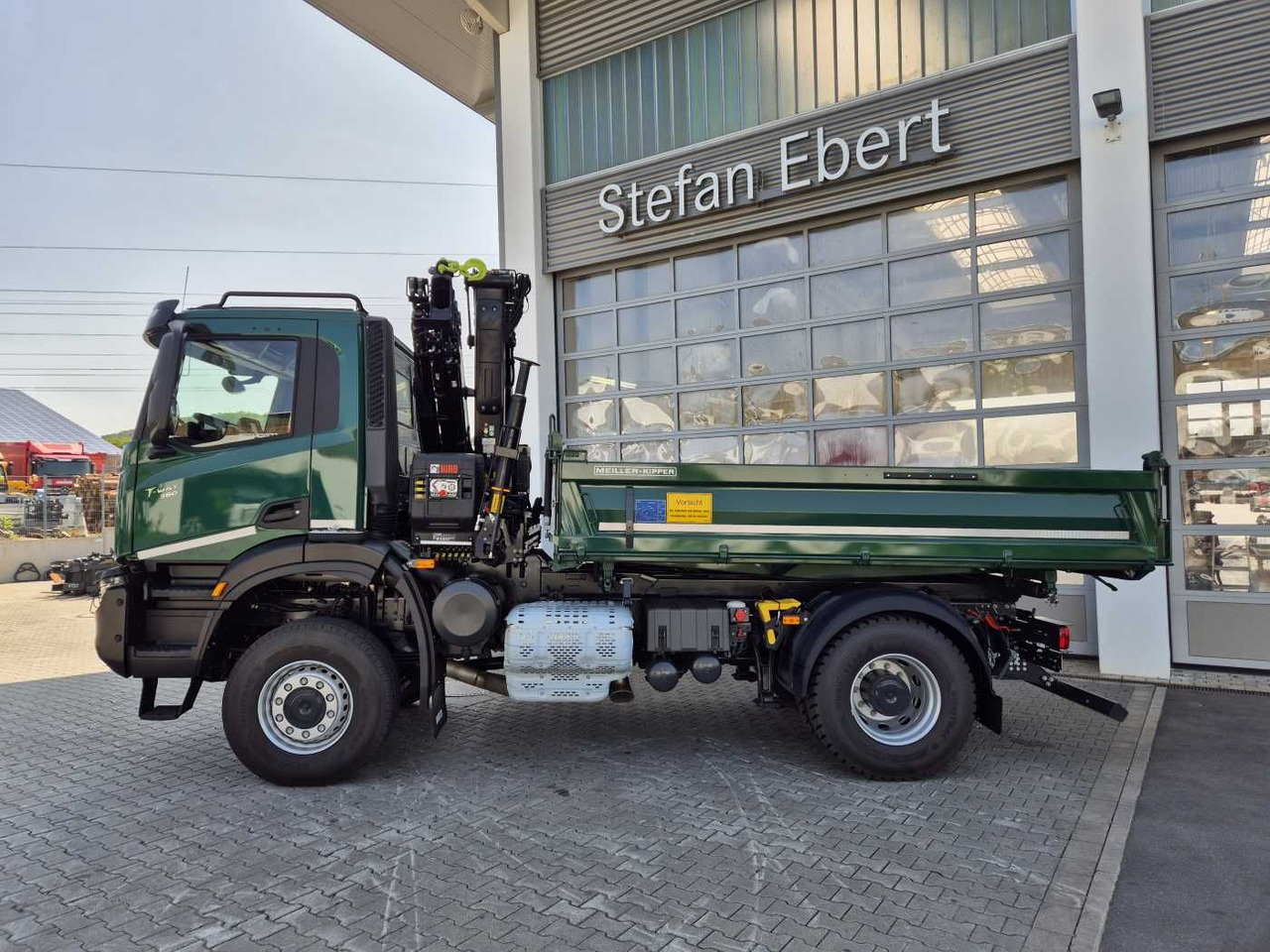 Iveco T-Way AD190T36W/P 4x4 HIAB X-HIDUO 118E-3 Funk - Camião basculante, Camião grua: foto 4 Iveco T-Way AD190T36W/P 4x4 HIAB X-HIDUO 118E-3 Funk - Camião basculante, Camião grua: foto 4