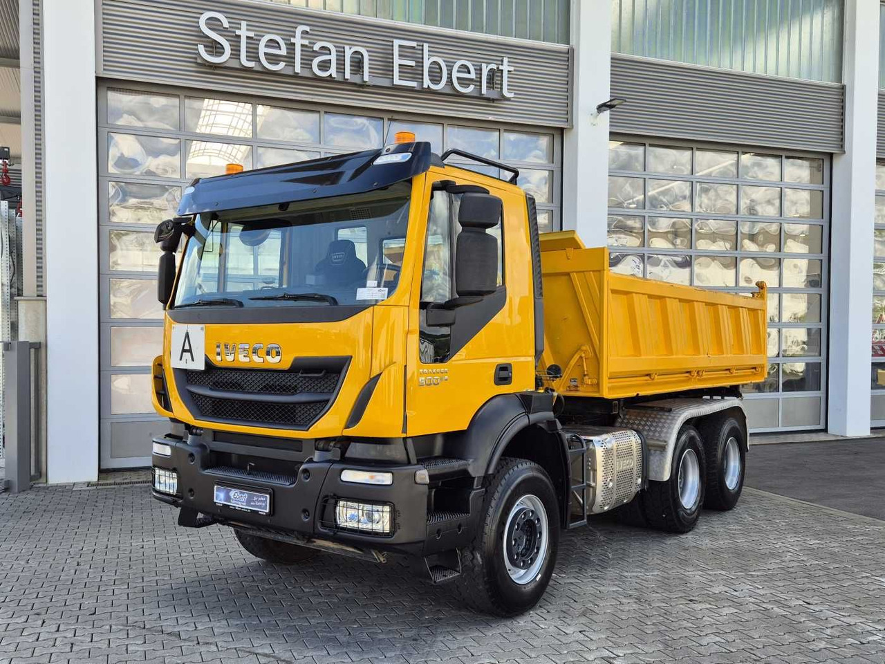 Iveco Trakker AD380T50 6x4 Kipper/SZM Wechselsystem - Camião basculante: foto 2 Iveco Trakker AD380T50 6x4 Kipper/SZM Wechselsystem - Camião basculante: foto 2