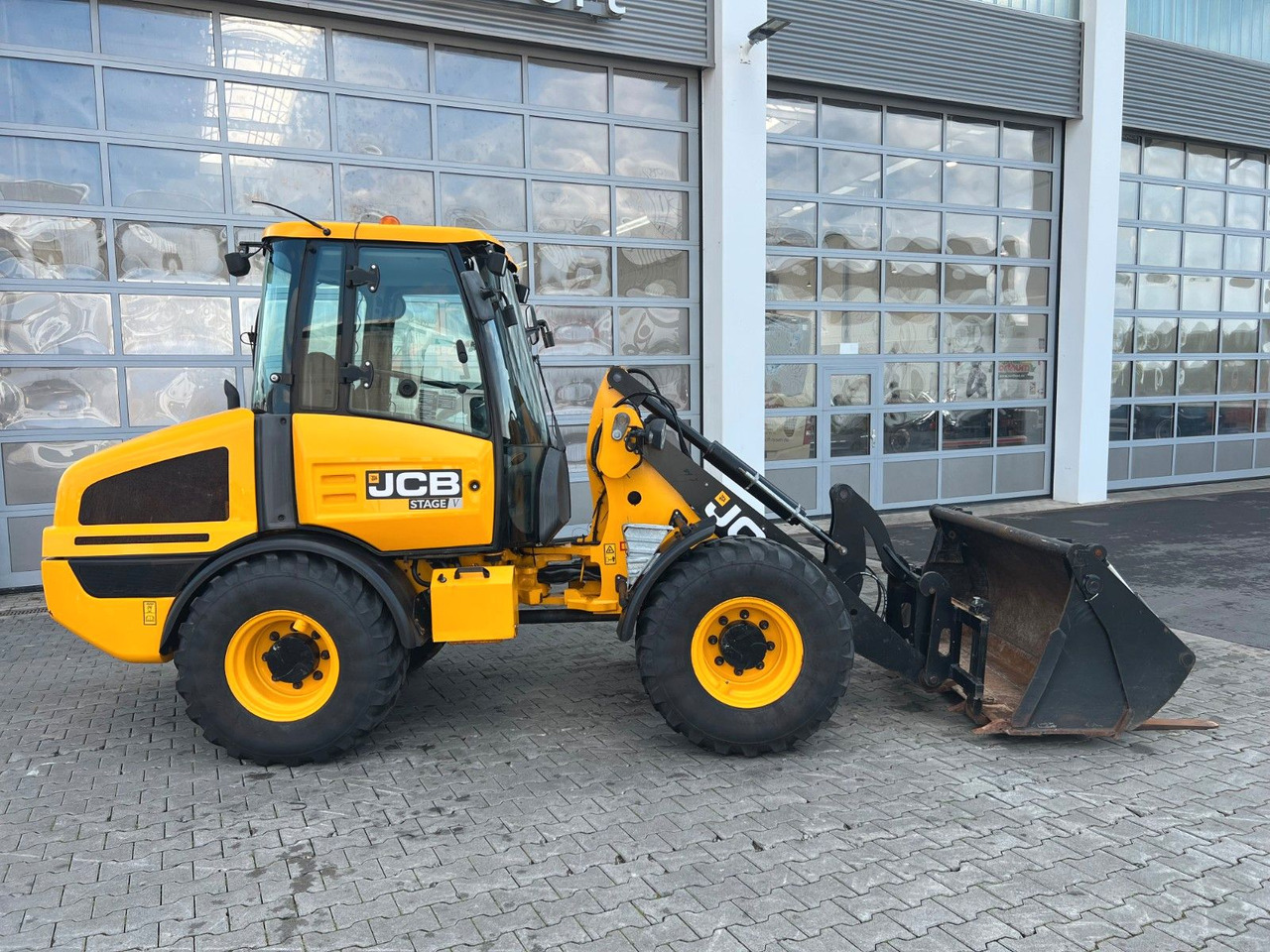 JCB 407 SV / nur 268h! / Klappschaufel & Gabel - Pá carregadora de rodas: foto 2 JCB 407 SV / nur 268h! / Klappschaufel & Gabel - Pá carregadora de rodas: foto 2