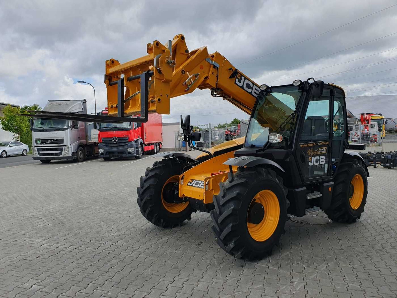 Empilhador telescópico JCB 541-70 / nur 438h / 2022 / 4.100kg / 7m / 109PS: foto 8