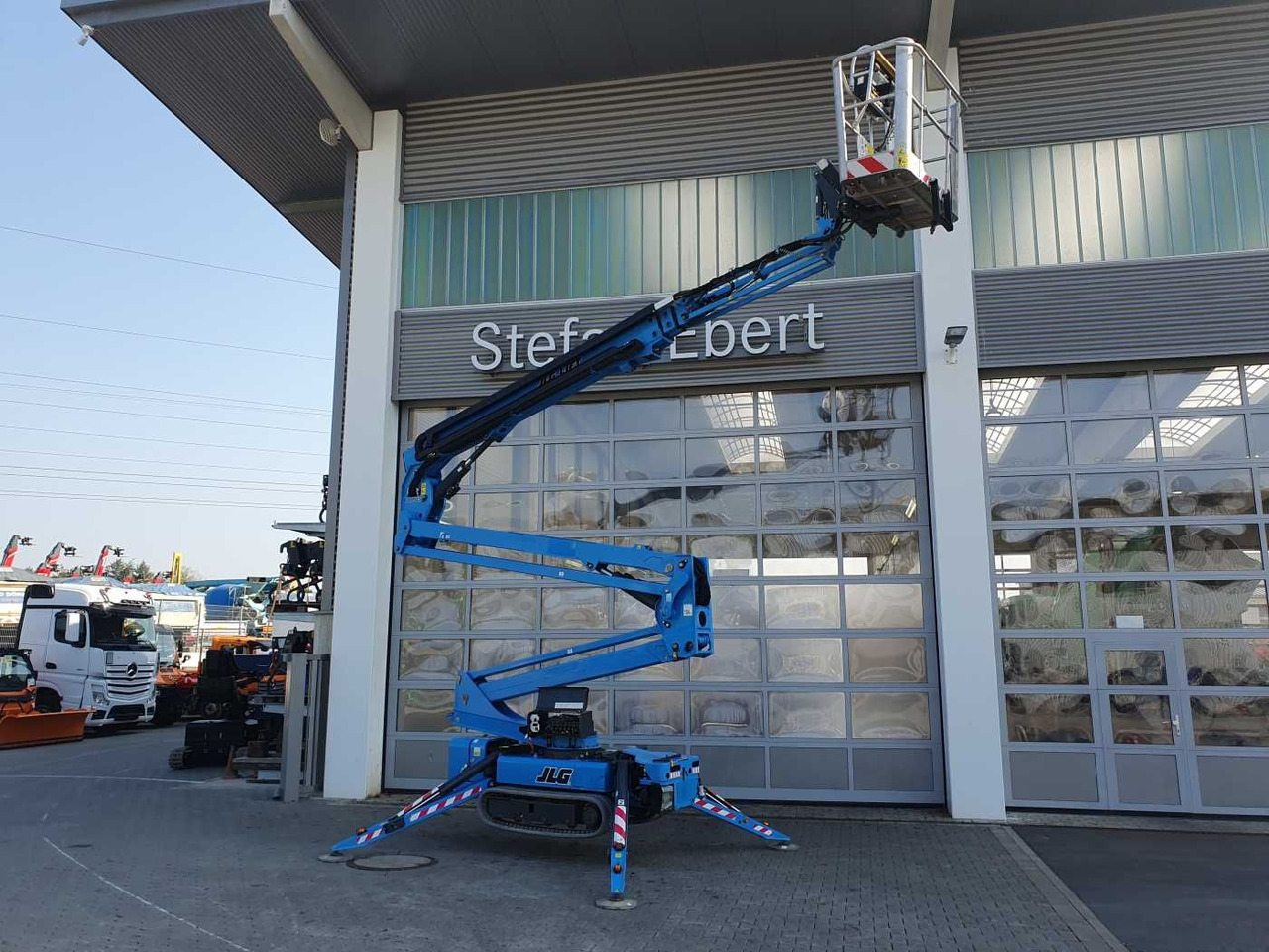 JLG X20JP / 20m / Benzin / 650h / 1.600h - Caminhão com plataforma aérea: foto 1 JLG X20JP / 20m / Benzin / 650h / 1.600h - Caminhão com plataforma aérea: foto 1