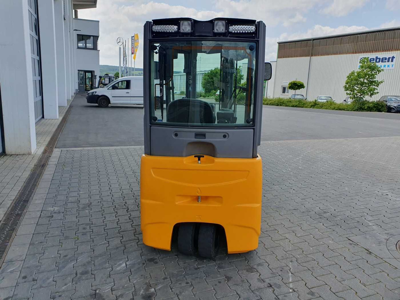 Jungheinrich EFG 215 / Triplex 4.25m / SS / nur 1.680h / 2021 - Empilhador elétrico: foto 5 Jungheinrich EFG 215 / Triplex 4.25m / SS / nur 1.680h / 2021 - Empilhador elétrico: foto 5