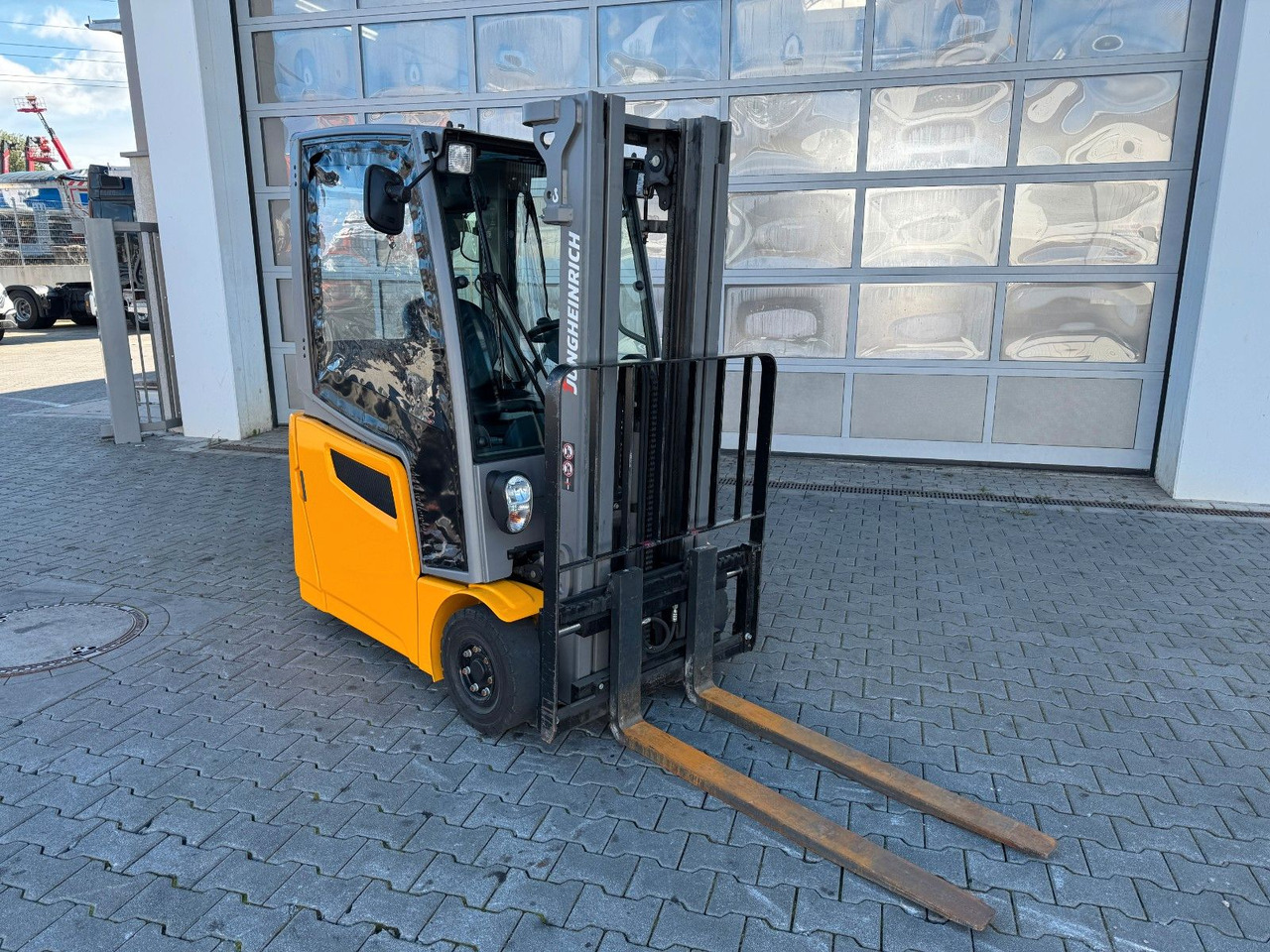 Jungheinrich EFG 215 / Triplex: 4.25m! / SS / nur 2.865h! - Empilhador elétrico: foto 3 Jungheinrich EFG 215 / Triplex: 4.25m! / SS / nur 2.865h! - Empilhador elétrico: foto 3