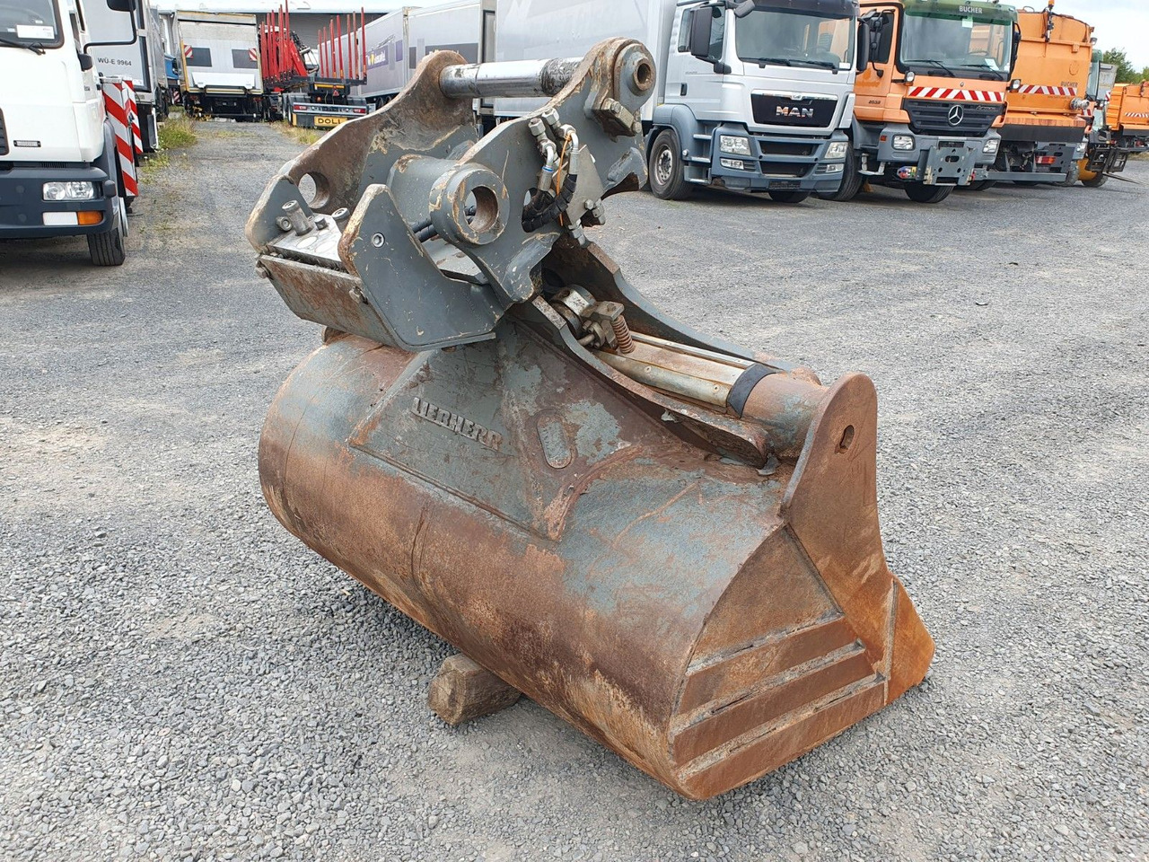 Liebherr hydraulischer Grabenräumlöffel / SW48 - Balde escavadora: foto 4 Liebherr hydraulischer Grabenräumlöffel / SW48 - Balde escavadora: foto 4