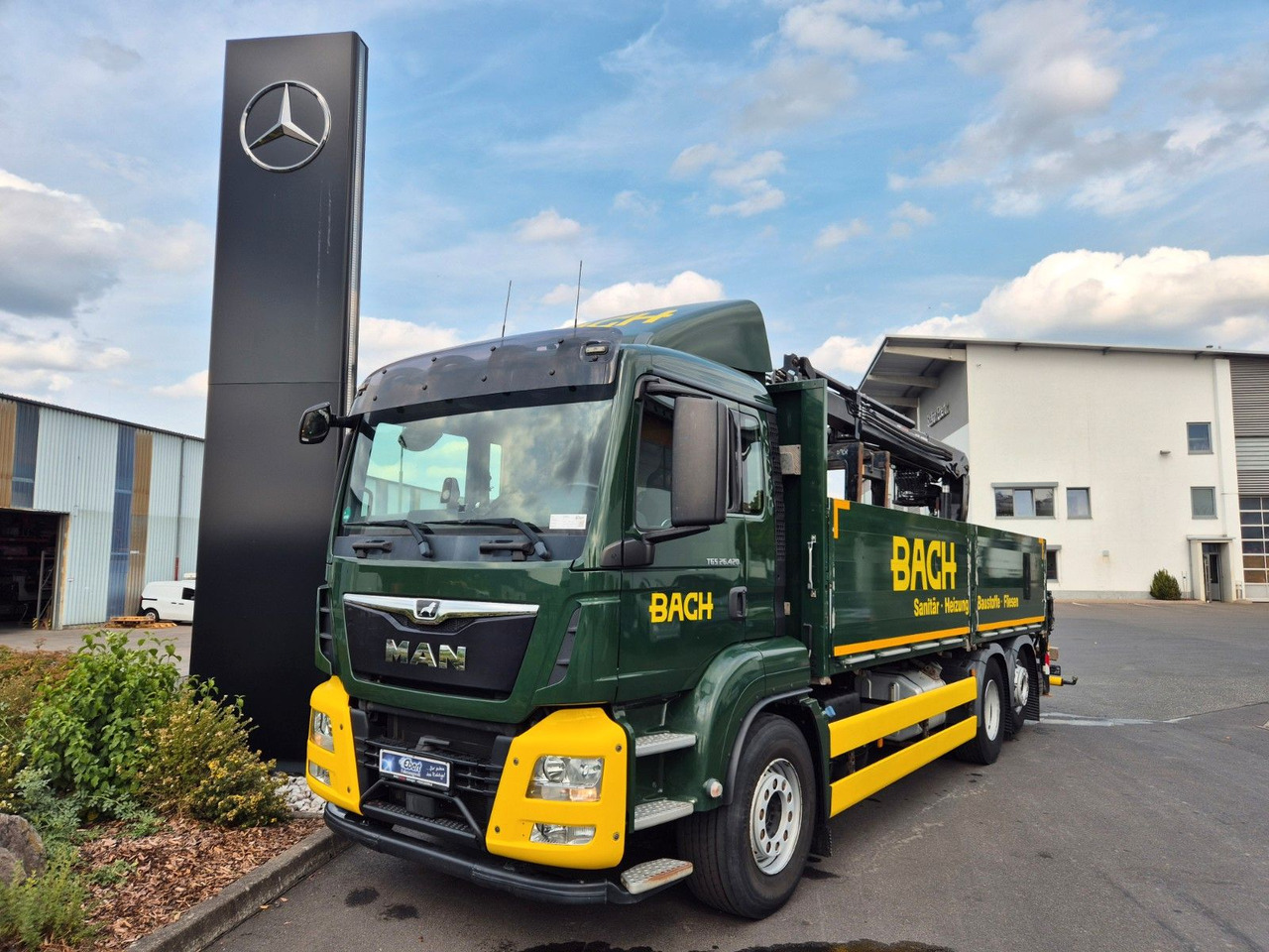 MAN TGS 26.420 6x2-4 LL Hiab 177K PRO 2 Stück - Camião de caixa aberta/ Plataforma, Camião grua: foto 2 MAN TGS 26.420 6x2-4 LL Hiab 177K PRO 2 Stück - Camião de caixa aberta/ Plataforma, Camião grua: foto 2