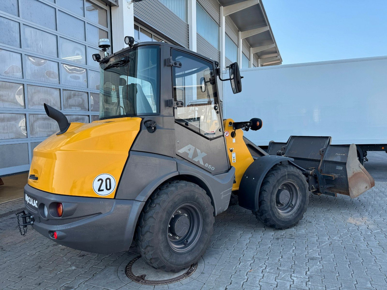 MECALAC AX850 / nur 671h / 11.2022 / Gabel / Schaufel - Pá carregadora de rodas: foto 3 MECALAC AX850 / nur 671h / 11.2022 / Gabel / Schaufel - Pá carregadora de rodas: foto 3