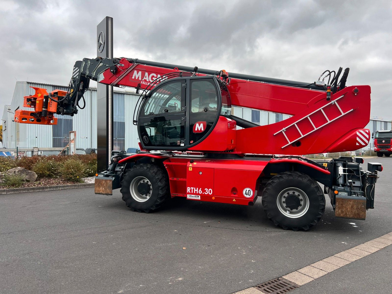 Magni RTH 6.30 SH / Fällkran / Westtech CS750 - Empilhador telescópico: foto 4 Magni RTH 6.30 SH / Fällkran / Westtech CS750 - Empilhador telescópico: foto 4