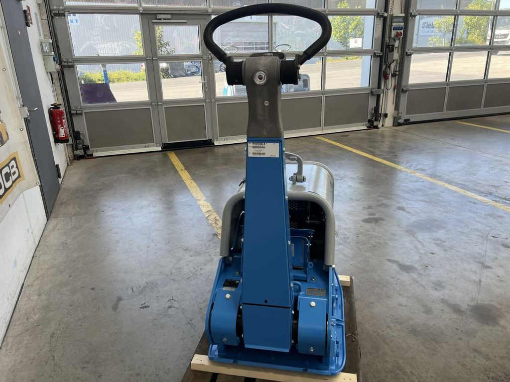 Weber CR 7 WSA Hatz-Diesel / 484 kg Rüttelplatte - Máquina de construção: foto 5 Weber CR 7 WSA Hatz-Diesel / 484 kg Rüttelplatte - Máquina de construção: foto 5