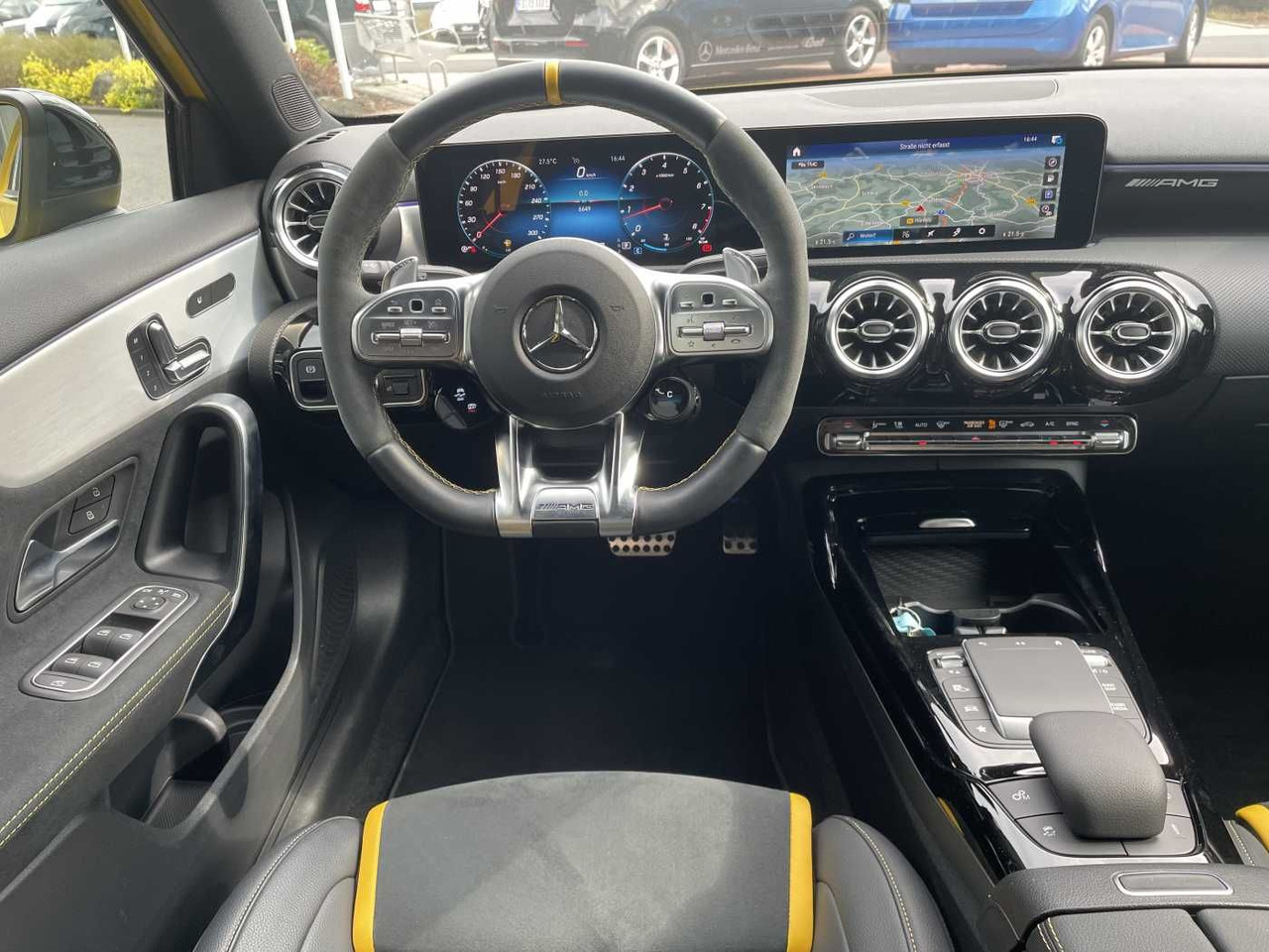 Locação financeira de  Mercedes-Benz A 45 S AMG PerfSitz+Night+PAGA+RIDE +19' Mercedes-Benz A 45 S AMG PerfSitz+Night+PAGA+RIDE +19': foto 10