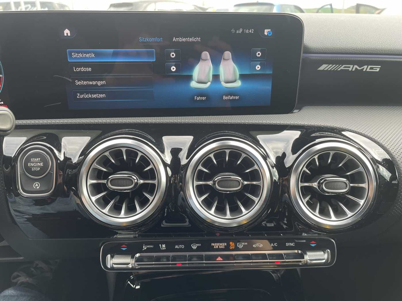 Locação financeira de  Mercedes-Benz A 45 S AMG PerfSitz+Night+PAGA+RIDE +19' Mercedes-Benz A 45 S AMG PerfSitz+Night+PAGA+RIDE +19': foto 14