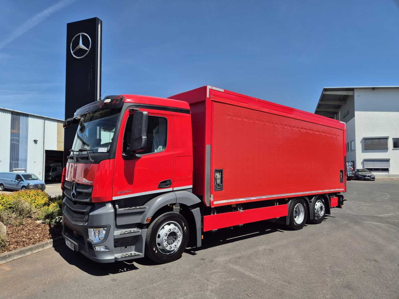 Mercedes-Benz Antos 2540 LnR 6x2 LBW Schiebeplanen AHK - Camião transporte de bebidas: foto 2 Mercedes-Benz Antos 2540 LnR 6x2 LBW Schiebeplanen AHK - Camião transporte de bebidas: foto 2