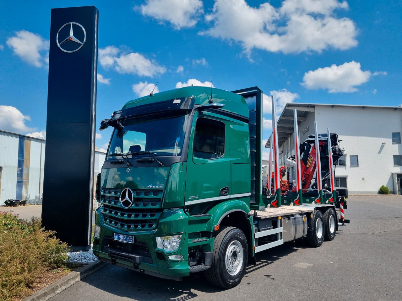 Mercedes-Benz Arocs 2651L 6x4 Palfinger-EPSILON Y Crane M12Z91 - Camião de transporte de madeira, Camião grua: foto 1 Mercedes-Benz Arocs 2651L 6x4 Palfinger-EPSILON Y Crane M12Z91 - Camião de transporte de madeira, Camião grua: foto 1