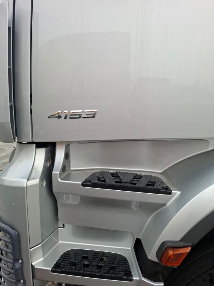 Mercedes-Benz Arocs 4153 8x4 Fahrgestell - Camião chassi: foto 4 Mercedes-Benz Arocs 4153 8x4 Fahrgestell - Camião chassi: foto 4