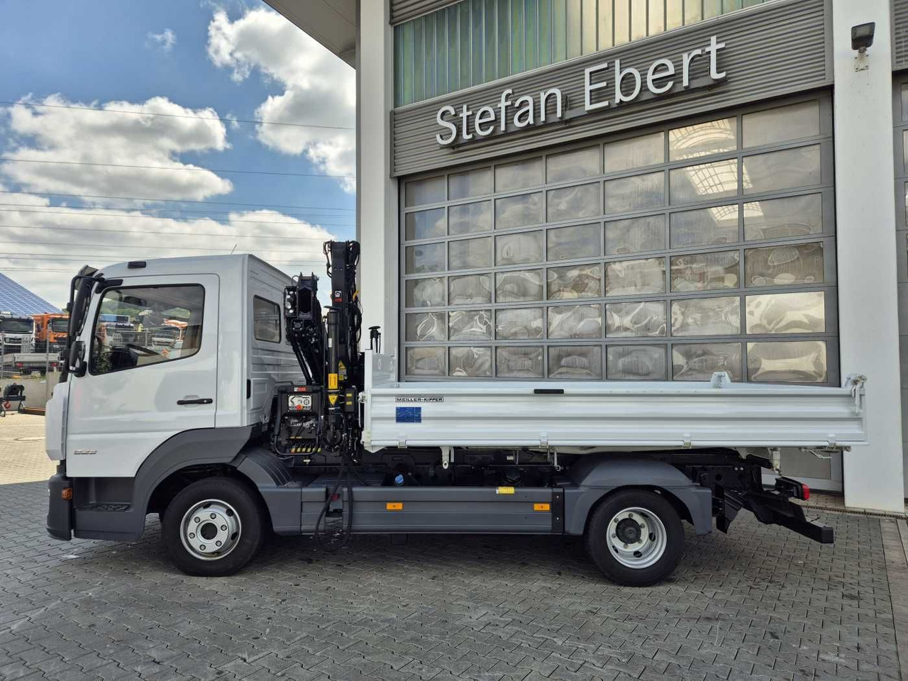 Mercedes-Benz Atego 823 KK Kipper+Kran+Funk+Greifersteuerung - Carrinha basculante: foto 4 Mercedes-Benz Atego 823 KK Kipper+Kran+Funk+Greifersteuerung - Carrinha basculante: foto 4